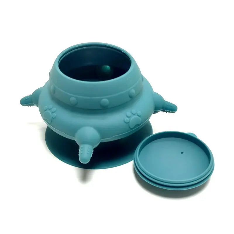 New food grade silicone suction cup pet breastfeeding device with suction cup integrated cat and dog tableware silicone portable products eprolo