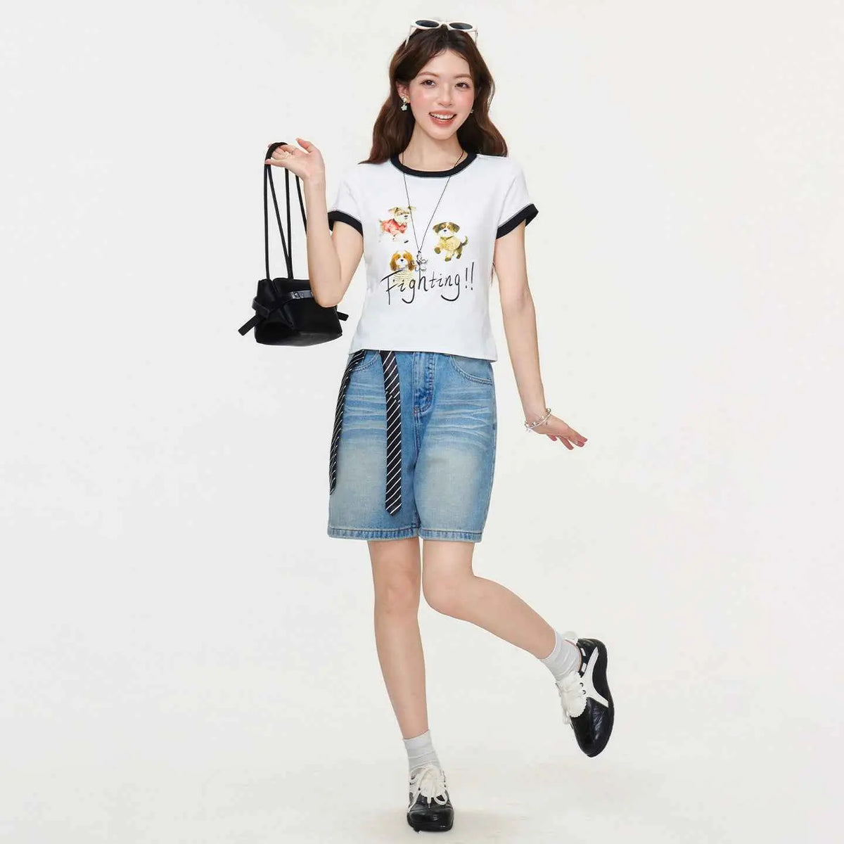 White Round Neck Regular Shoulder Animal Letter Print T-Shirt