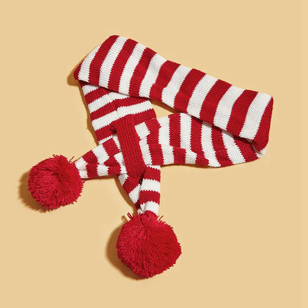 Knitted Christmas Pet Scarf – Cozy Winter Scarf for Dogs & Cats (S/M/L)