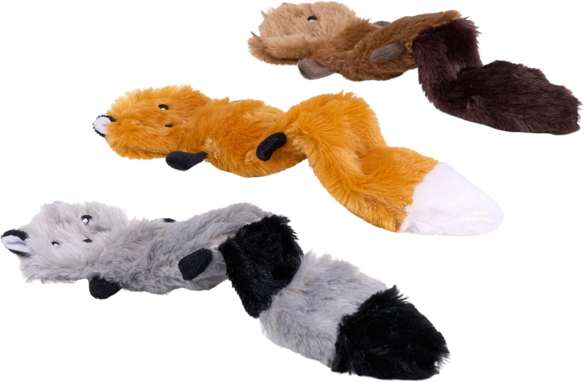Dog playing with a ZippyPaws Skinny Peltz no-stuffing plush toy