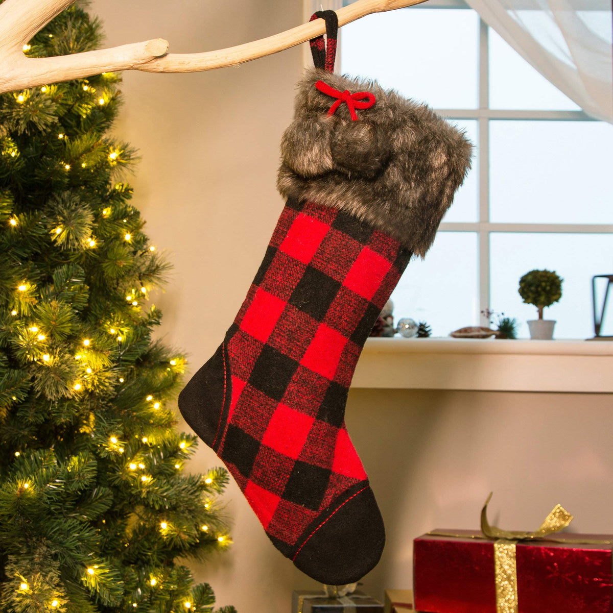 Glitzhome LED Christmas Stockings – 21" Embroidered Linen Stockings, 2-Pack