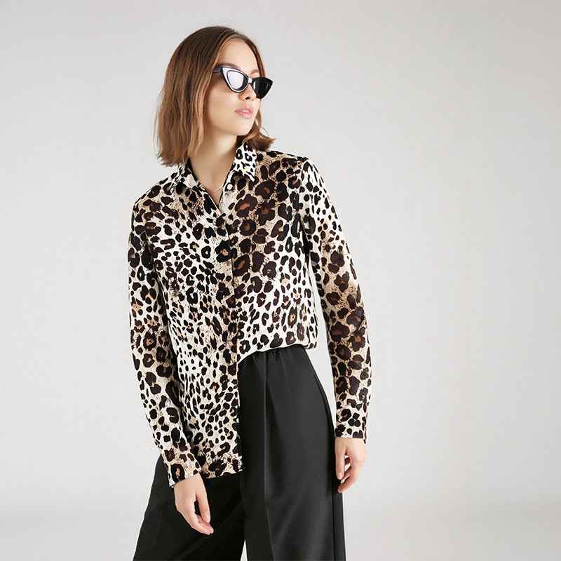 Flip collar single breasted animal print versatile shirt for women