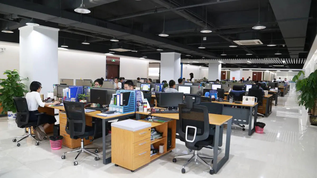 Smart Self‑Cleaning Cat Litter Box – Automatic Odor Control  WiFi  65L Large Space