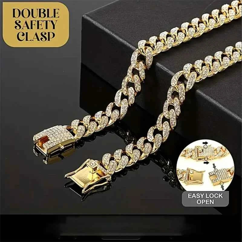 Bling Rhinestone Dog Necklace – Crystal Pet Collar with Secure Double Lock for Dogs & Cats
